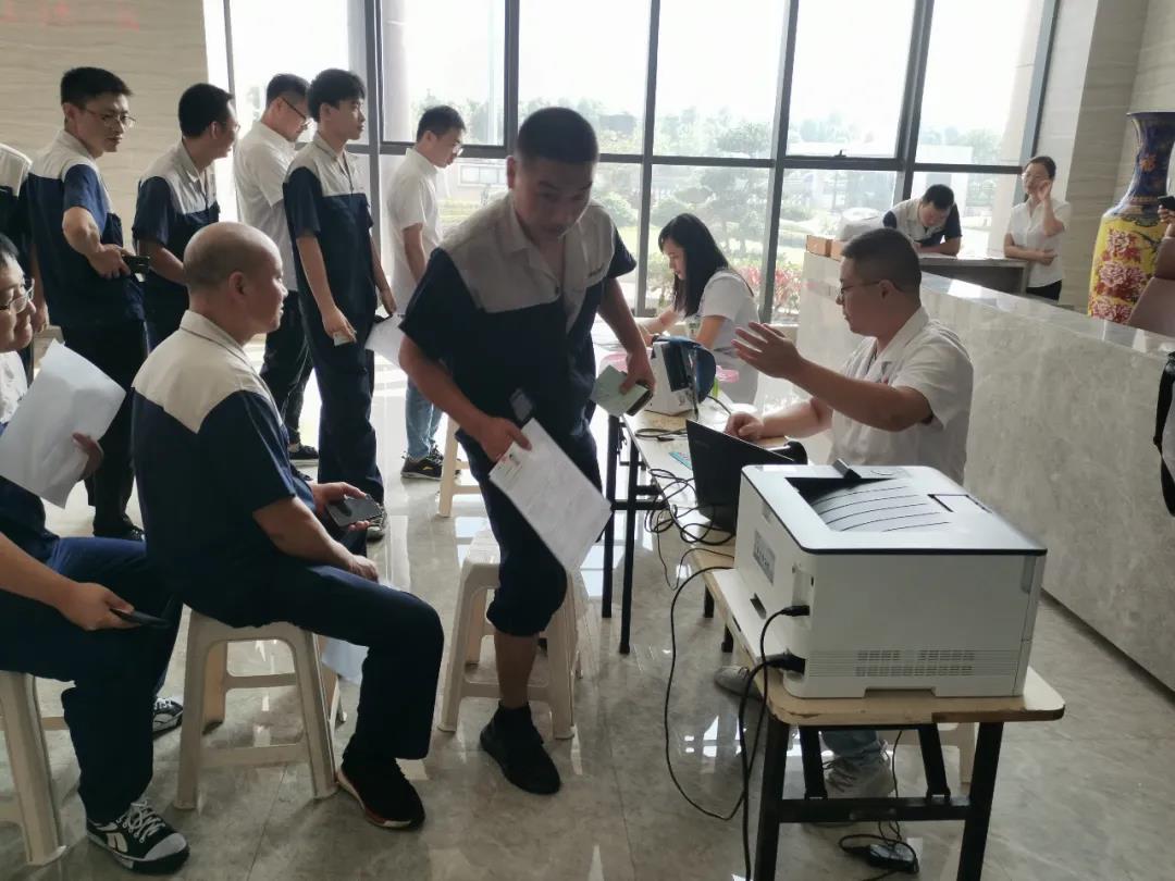 無償獻(xiàn)血，溫暖相傳